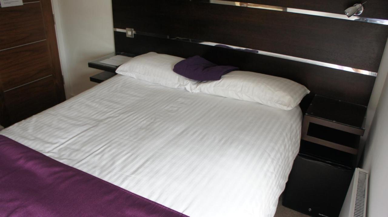 Rooms At The Inn เร็ทฟอร์ด ภายนอก รูปภาพ